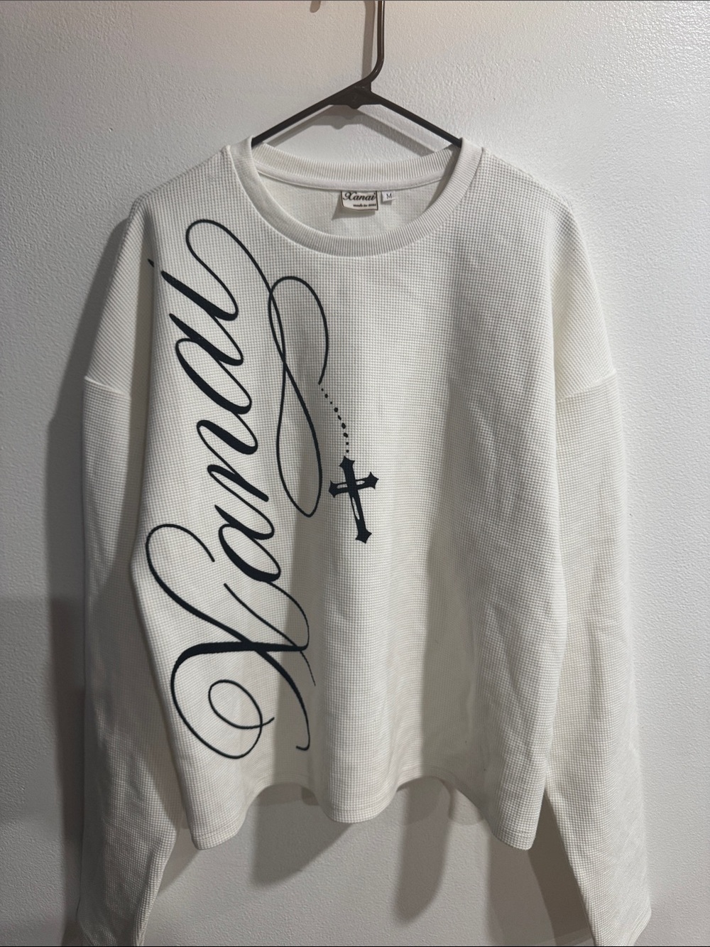 Xanai White Long Sleeve Waffle Knit Tee with Cross Graphic size Medium
